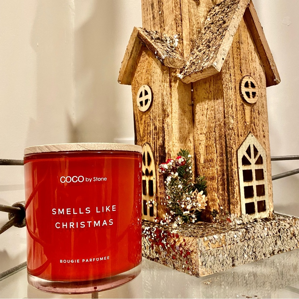 NWT COCO by Stone Smells Like Christmas Candle - Picture 2 of 11